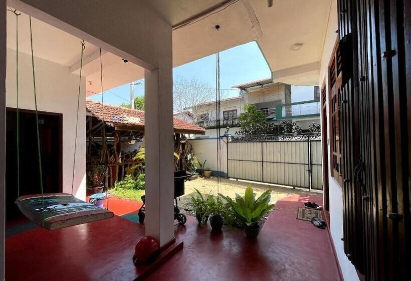 Pensione 100 Step Beach White House