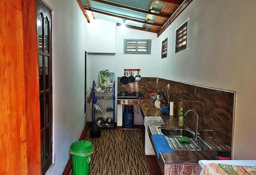 Pensione 100 Step Beach White House