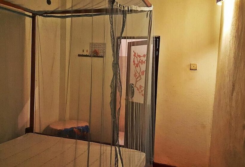 Pensione 100 Step Beach White House