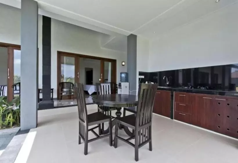 ペンション Carik Bali Guest House Canggu