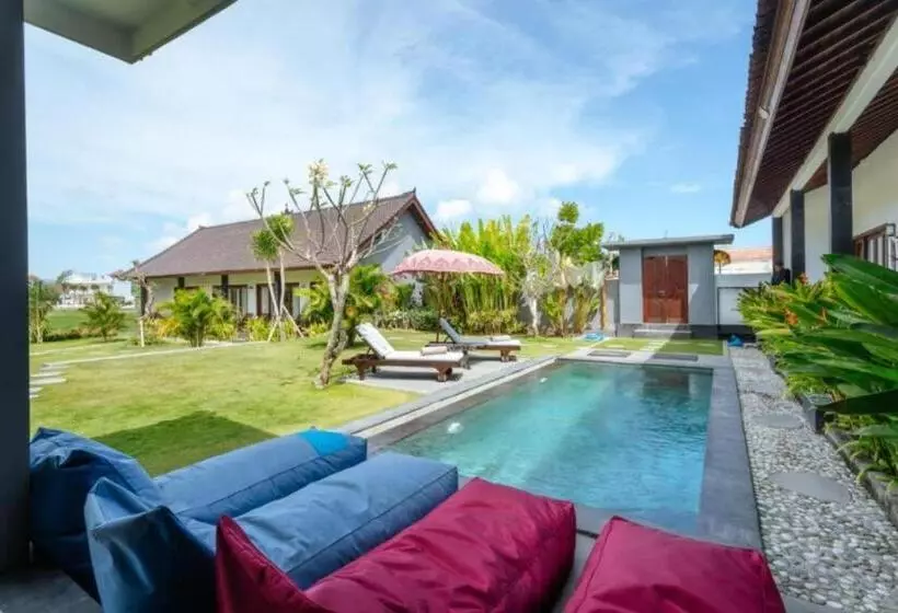 ペンション Carik Bali Guest House Canggu