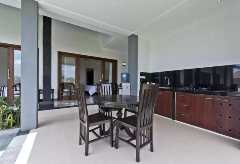 ペンション Carik Bali Guest House Canggu