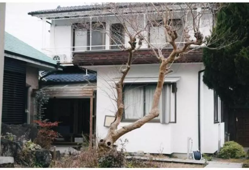 Majatalo Guest House Loop   Vacation Stay 06208v