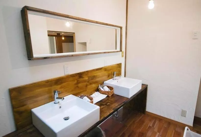 Majatalo Guest House Loop   Vacation Stay 06208v