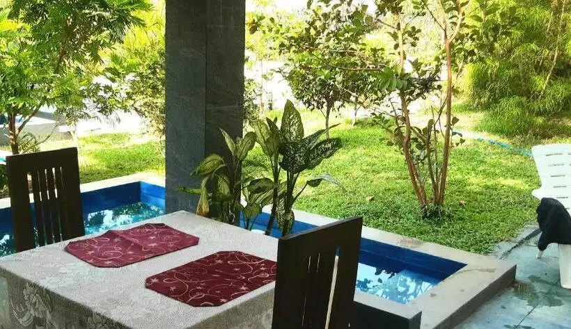 Majatalo Hidden Lake Cottages Sigiriya