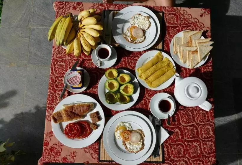 Majatalo Hidden Lake Cottages Sigiriya