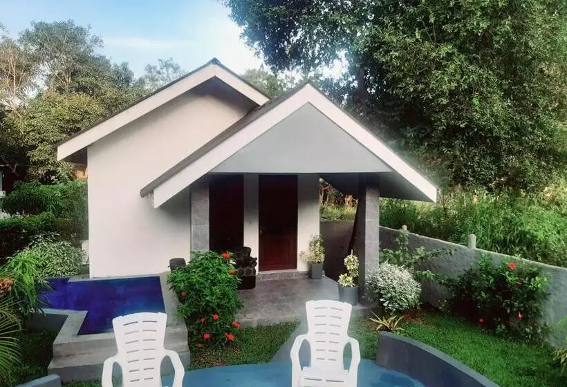 Majatalo Hidden Lake Cottages Sigiriya