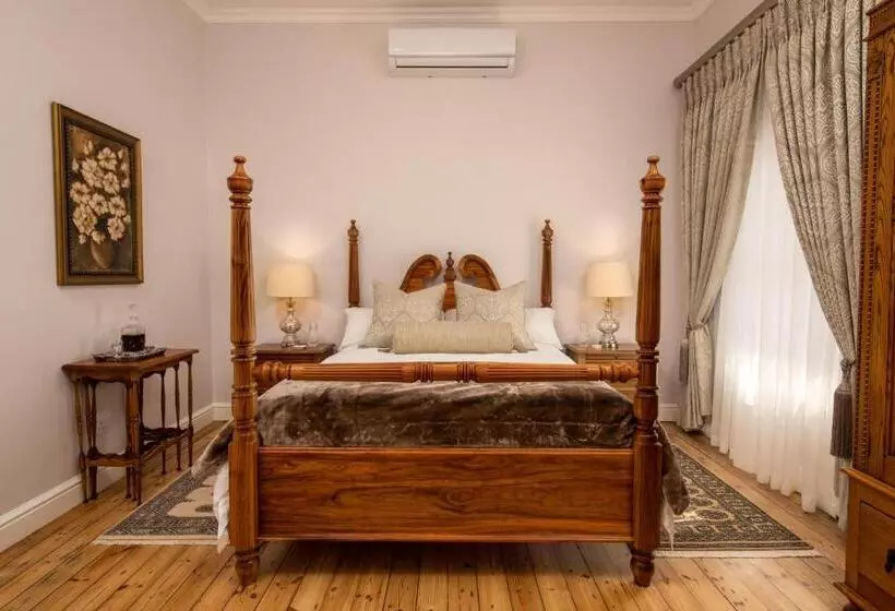 Majatalo Karos Gastehuis