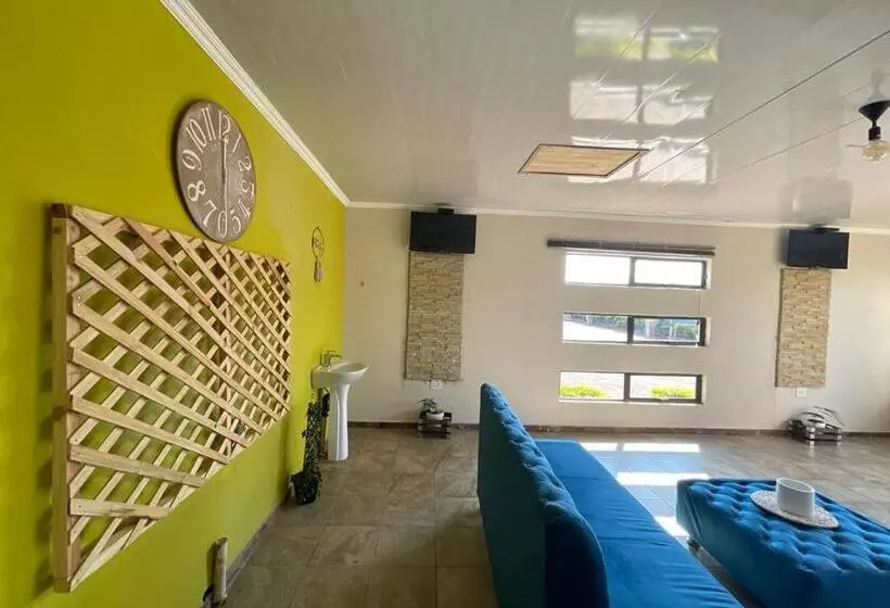 Majatalo Ko Khoneng Guest House