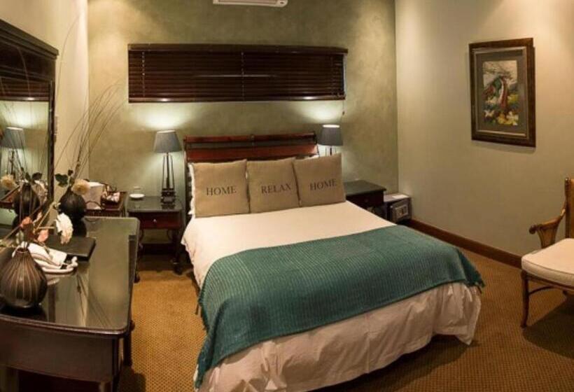 פנסיון Lazy Lizard Guesthouse