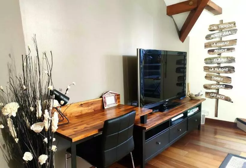 ペンション Location Chambres Le Panorama   Aéroport Genève   Pays De Gex