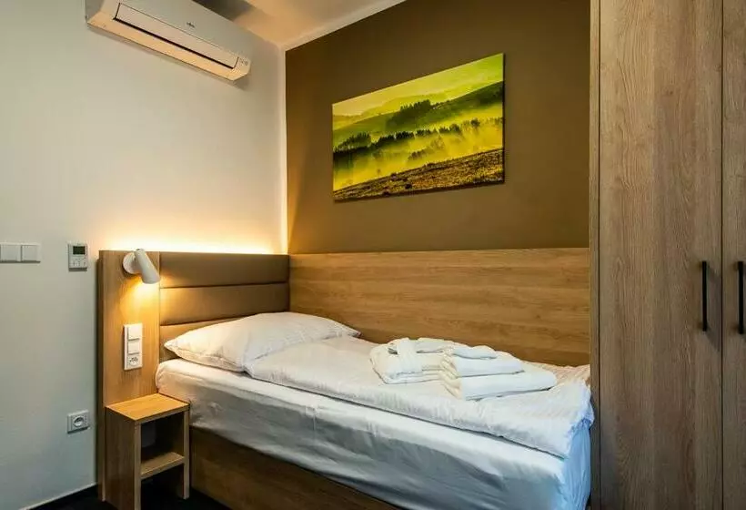 Majatalo Penzion čertovy Skály