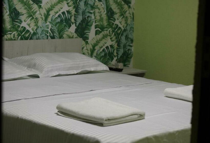 ペンション Vila Amalia Munții Macinului