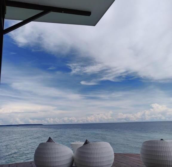 リゾートホテル Arasatu Villas & Sanctuary