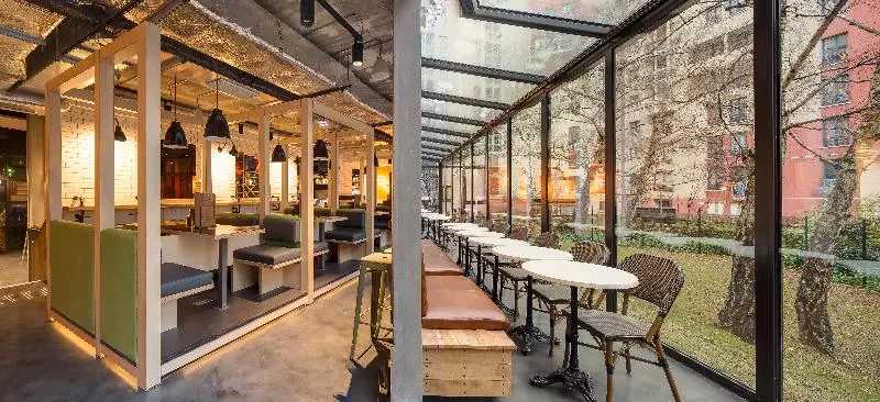 ユースホステル Generator Paris