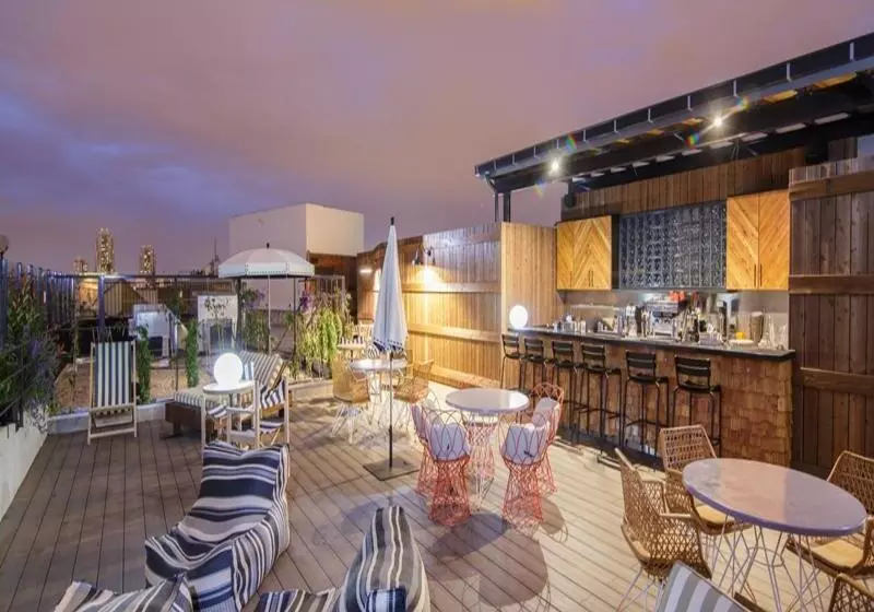 ユースホステル Generator Paris