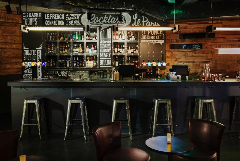 هاستل Generator Paris