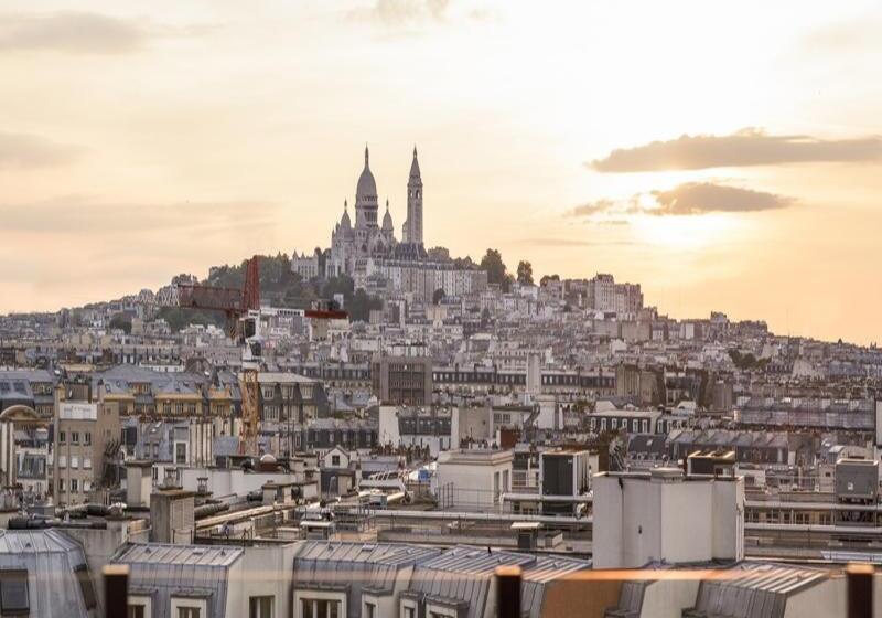 هاستل Generator Paris