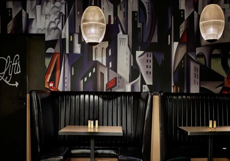 هاستل Generator Paris