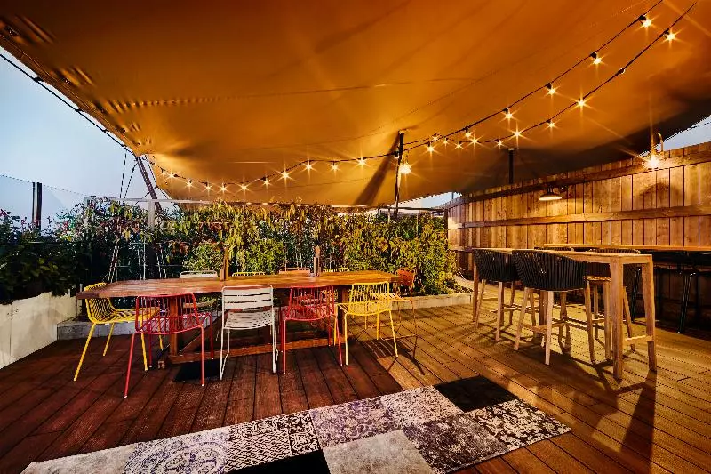 ユースホステル Generator Paris