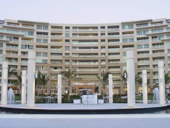 Delcanto Residences By Latour Hotel And Resorts