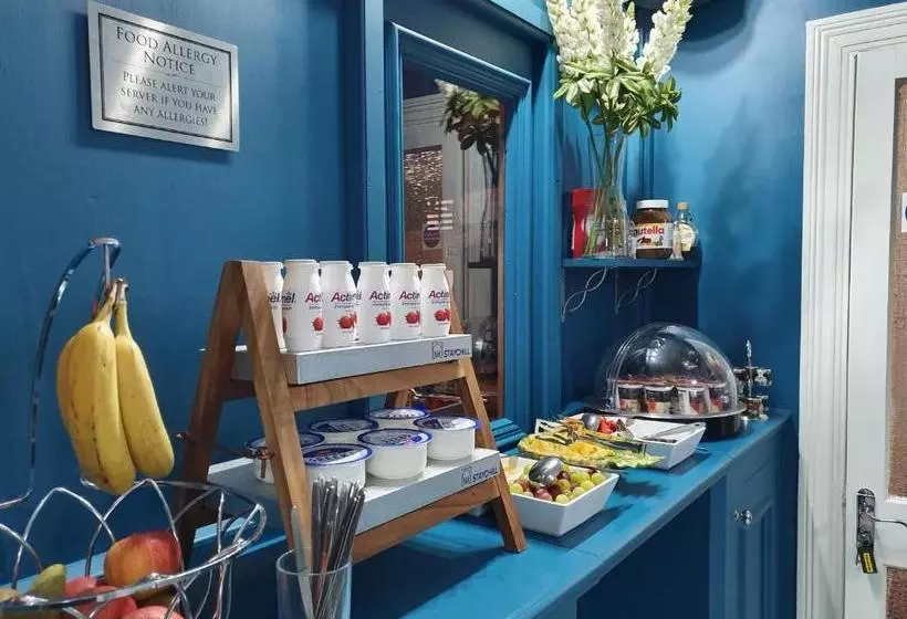 Hotel By The Seaside