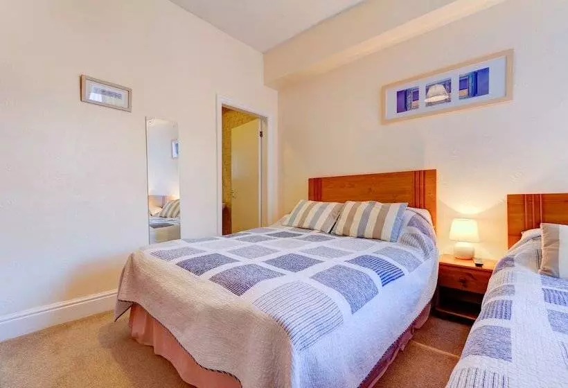 בית מלון כפרי Dolphin Guesthouse