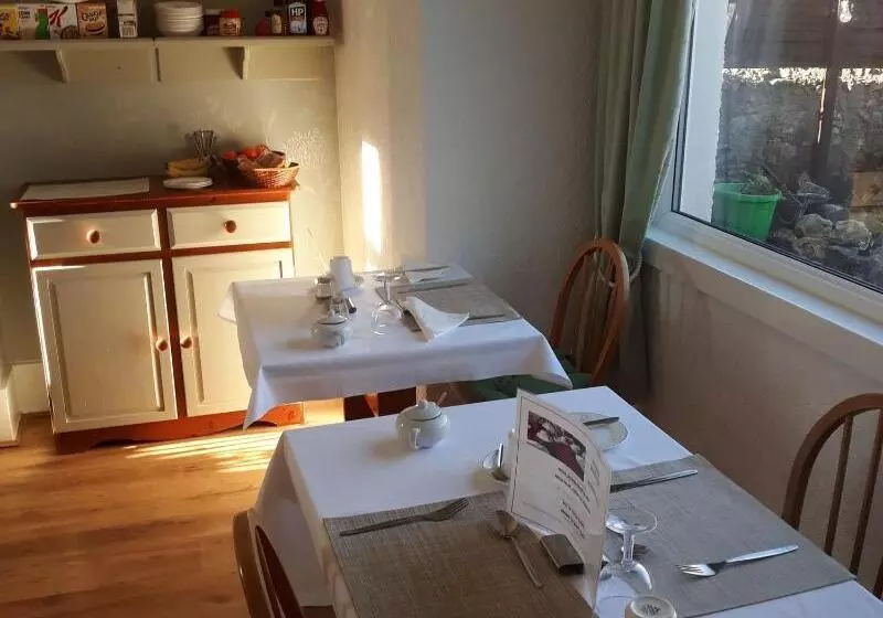 호텔 Glenavon Guest House