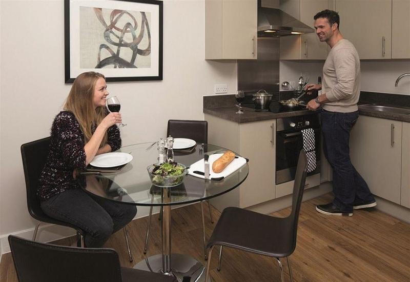 בית מלון כפרי House Of Fisher   100 Kings Road