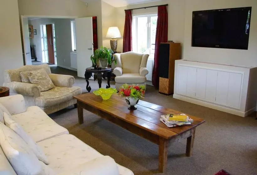 Hotel Kauri Point Luxury Bed & Breakfast