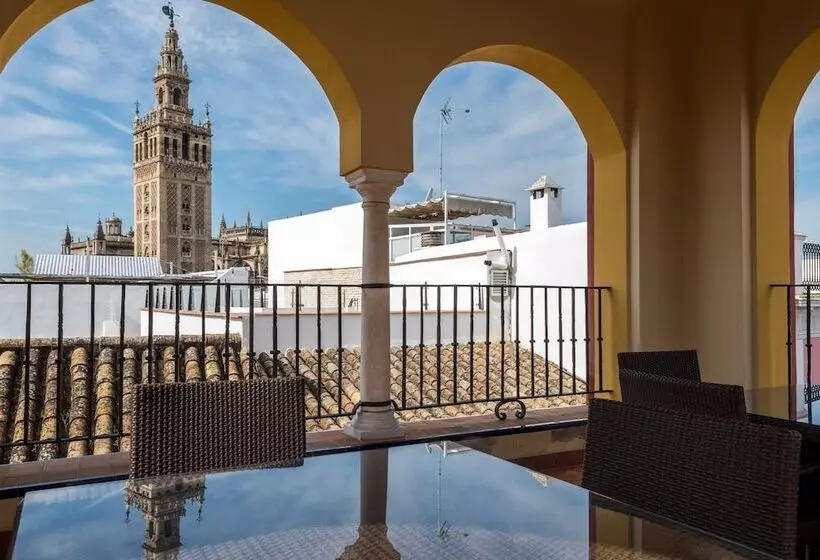 هتل Palacio Pinello