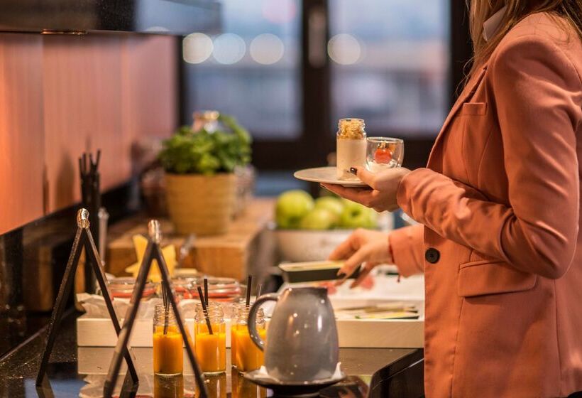 Radisson Collection Hotel, Old Mill Belgrade