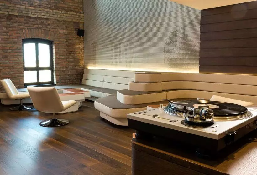 Radisson Collection Hotel, Old Mill Belgrade