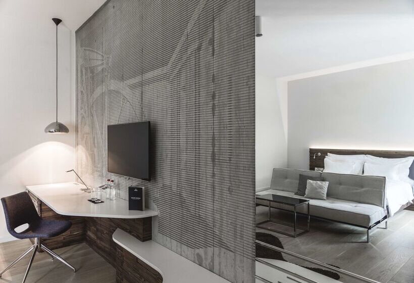 Radisson Collection Hotel, Old Mill Belgrade