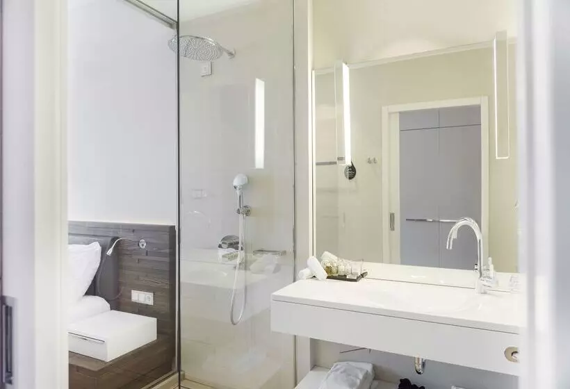 Radisson Collection Hotel, Old Mill Belgrade