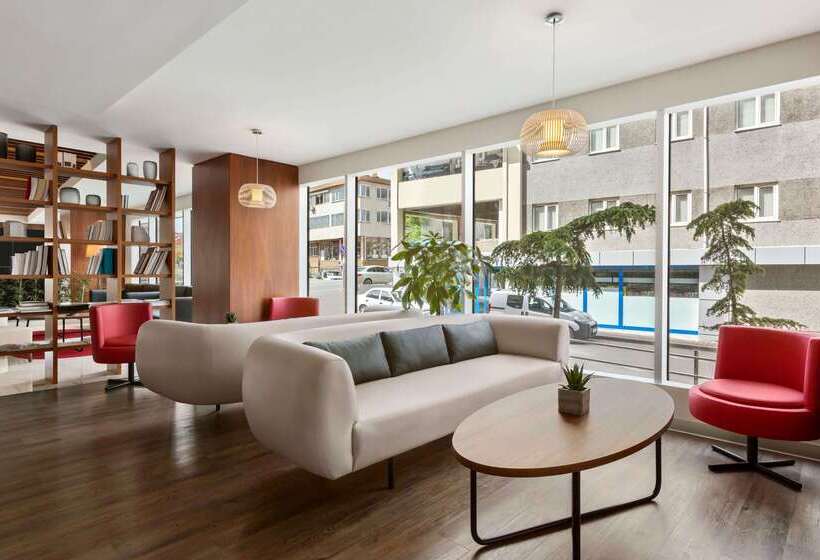 Hotel Ramada Encore Istanbul Kartal