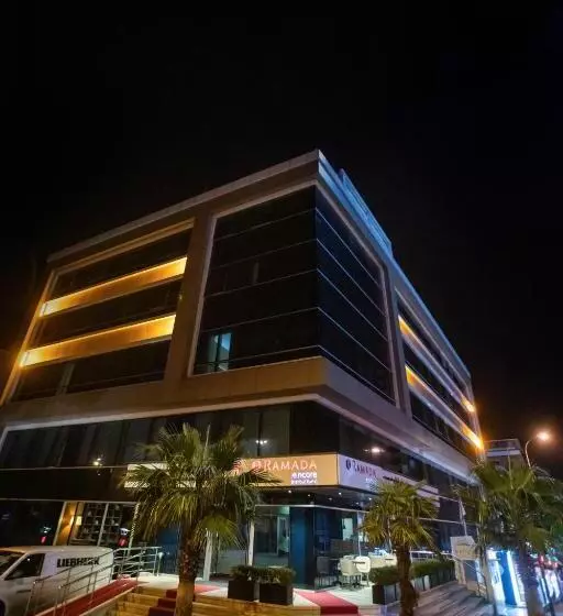 ホテル Ramada Encore Istanbul Kartal