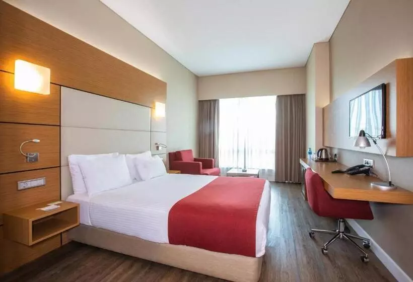 ホテル Ramada Encore Istanbul Kartal