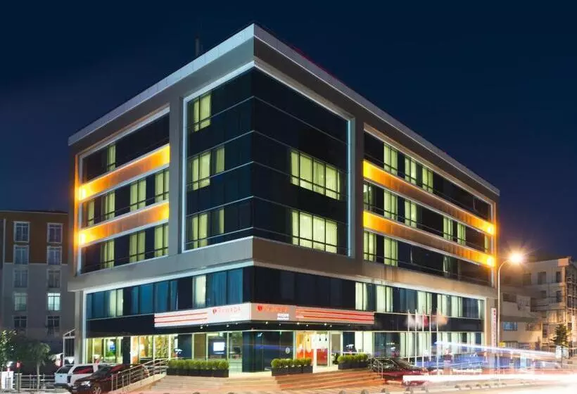 ホテル Ramada Encore Istanbul Kartal