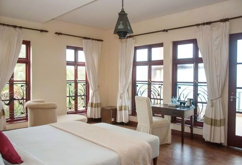 Cocoa Boutique Hotel Your Kenyan Beachfront Bliss