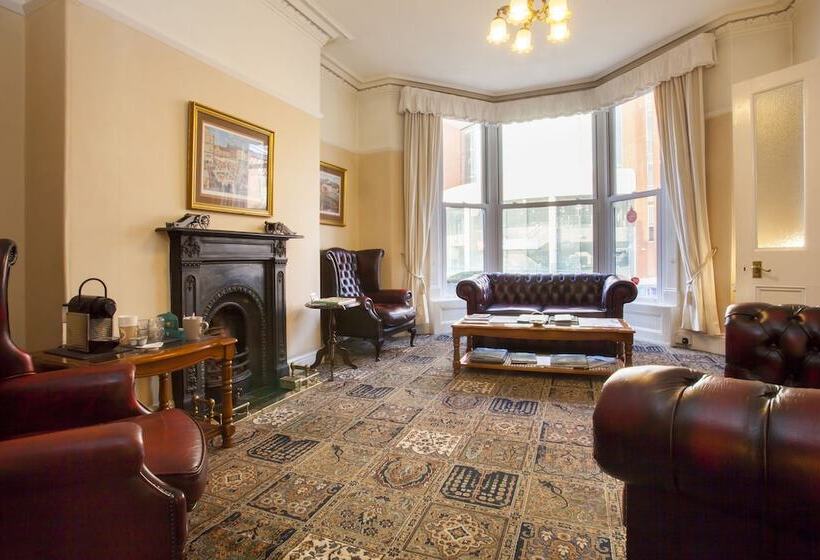 فندق The Camberley