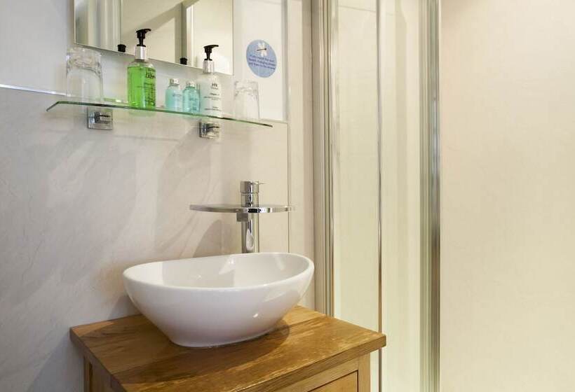 فندق The Camberley