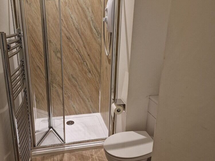 فندق The Camberley