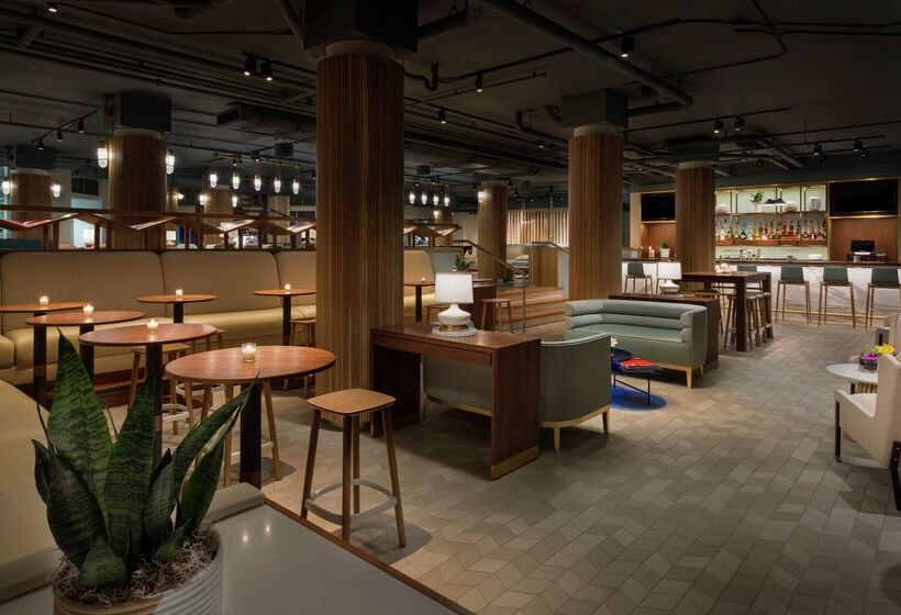 The Gates Hotel South Beach