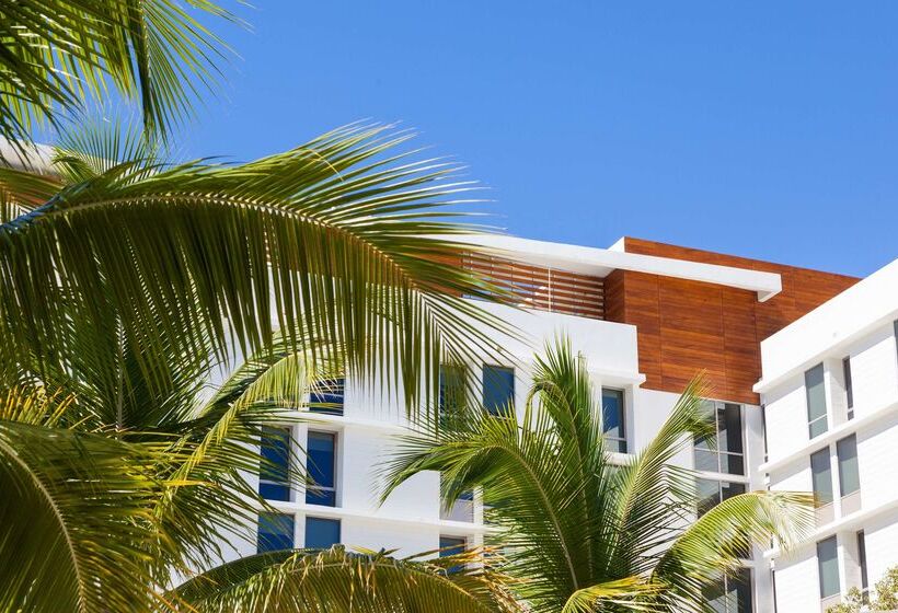 The Gates Hotel South Beach