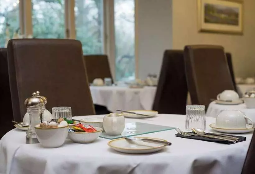 هتل The Howbeck & The Retreat Incl Off Site Health Club And Parking Ev Point Available