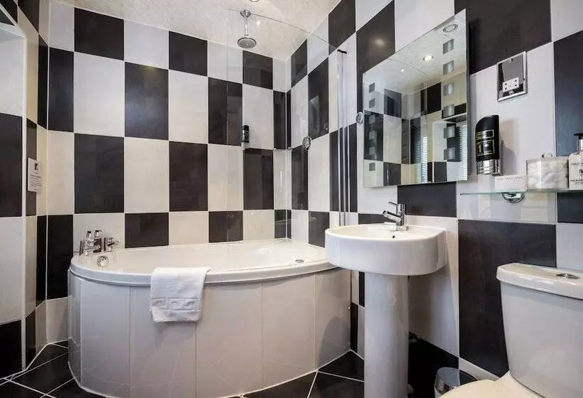 هتل The Howbeck & The Retreat Incl Off Site Health Club And Parking Ev Point Available