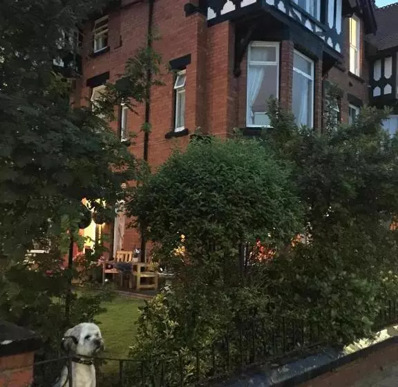 호텔 The Tilstone Guest House