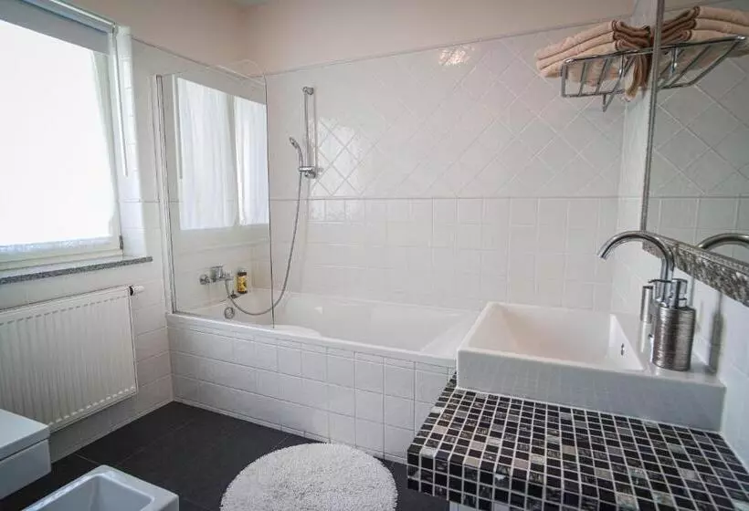 هتل Vacation House Vila Mia