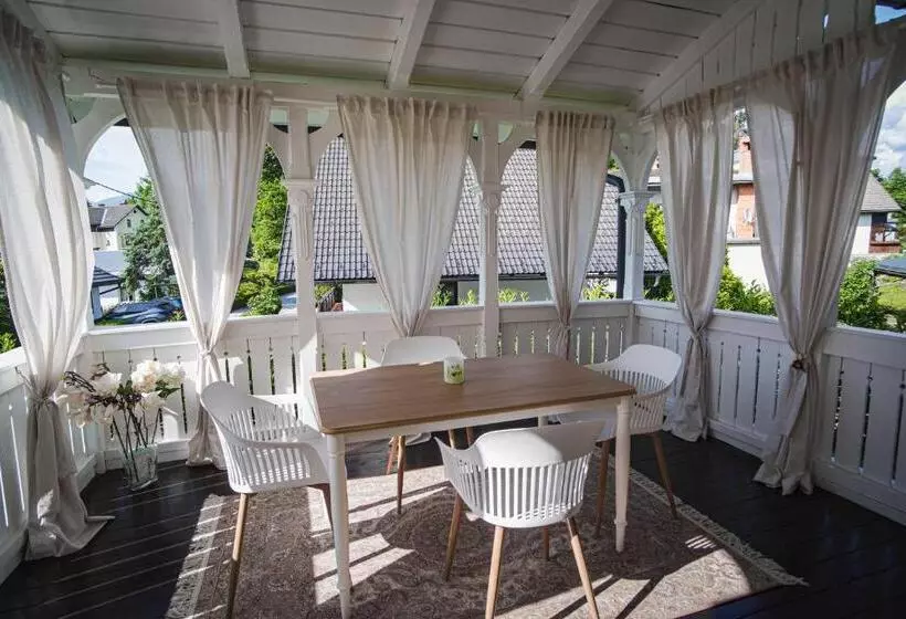 هتل Vacation House Vila Mia